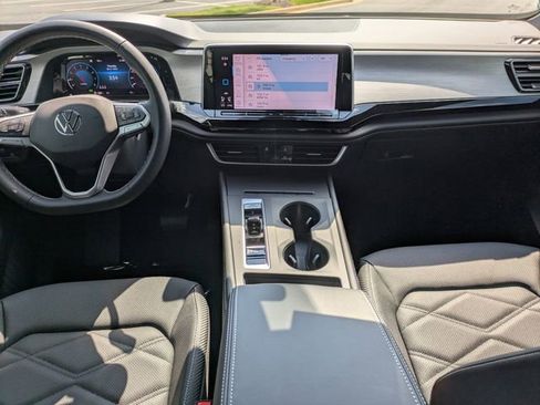 New 2026 Volkswagen Atlas Cross Sport SE FWD image 15