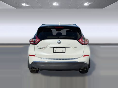 Used 2018 Nissan Murano SV w/ Premium Package image 10