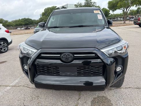 Used 2023 Toyota 4Runner SR5 Premium w/ Moonroof Package image 2