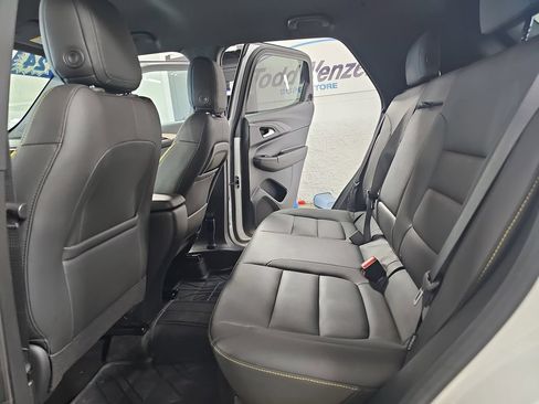 Used 2024 Chevrolet TrailBlazer ACTIV w/ Driver Confidence Package AWD/4WD image 17