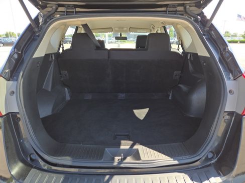 Used 2011 Nissan Rogue S AWD/4WD image 17