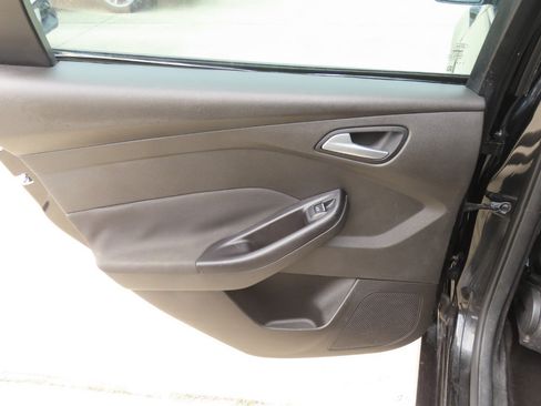 Used 2015 Ford Focus ST FWD image 19