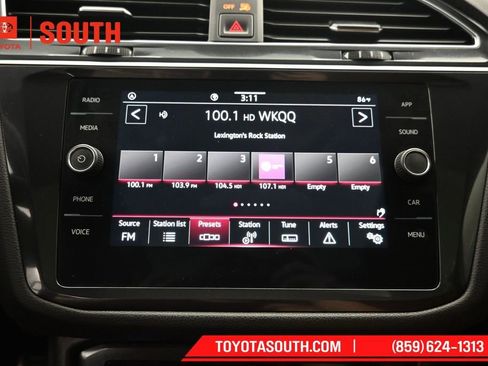 Used 2023 Volkswagen Tiguan SE R-Line FWD image 15