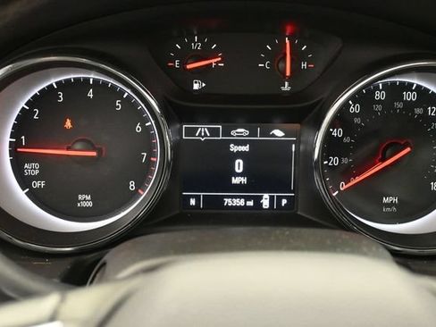 Used 2018 Buick Regal Preferred FWD image 15