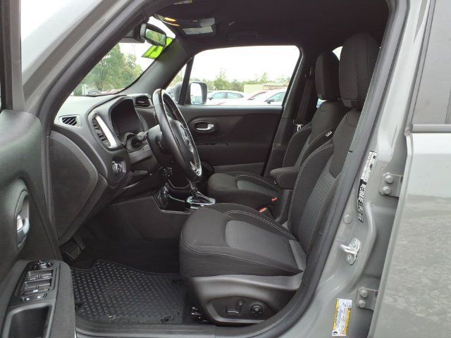Used 2021 Jeep Renegade Latitude AWD/4WD image 13