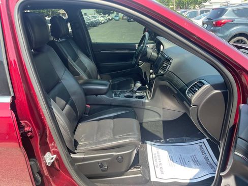 Used 2020 Jeep Grand Cherokee Limited w/ Premium Lighting Group AWD/4WD image 19