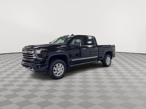 Used 2024 Chevrolet Silverado 3500 High Country w/ High Country Premium Package image 4