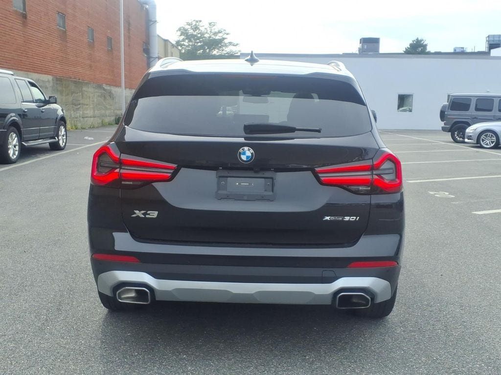 Used 2024 BMW X3 xDrive30i w/ Premium Package AWD/4WD image 7