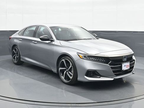 Used 2022 Honda Accord Sport image 9
