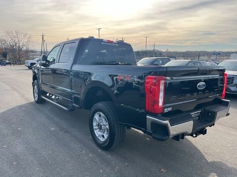 Used 2025 Ford F250 XLT w/ FX4 Off-Road Package image 2