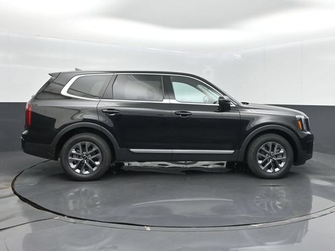 Used 2024 Kia Telluride LX FWD image 5