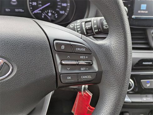 Used 2018 Hyundai Elantra GT image 23