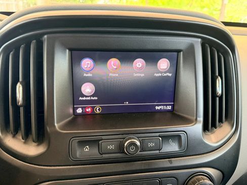 Used 2021 Chevrolet Colorado W/T w/ WT Convenience Package RWD image 18