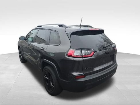 Used 2023 Jeep Cherokee Altitude Lux AWD/4WD image 3