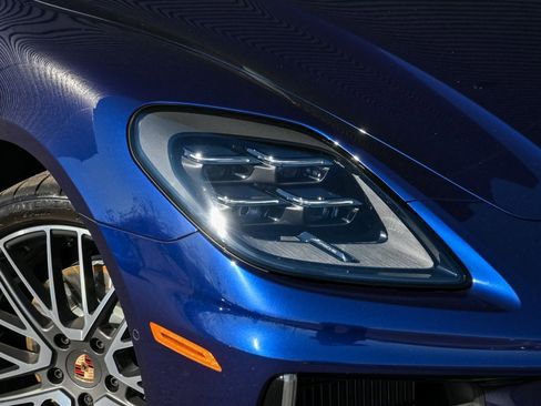 Certified 2025 Porsche Panamera image 37