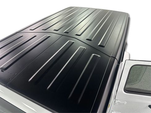 Used 2023 Jeep Wrangler Unlimited Sahara image 13