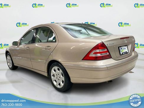 Used 2005 Mercedes-Benz C 320 4MATIC Sedan image 8