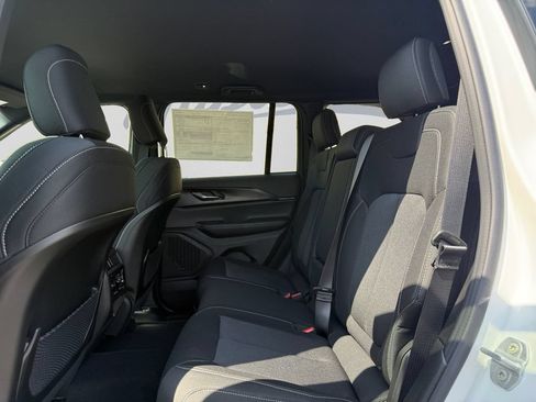 New 2026 Jeep Grand Cherokee Laredo AWD/4WD image 24