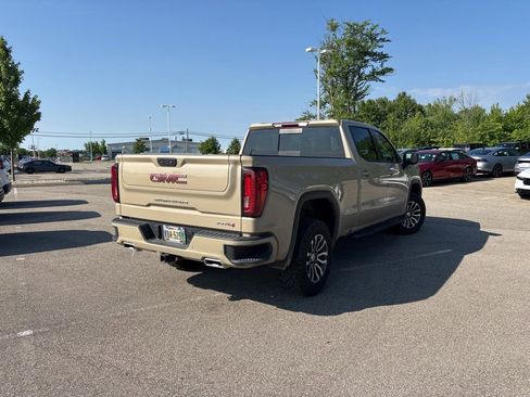 Used 2023 GMC Sierra 1500 AT4 w/ AT4 Premium Package AWD/4WD image 11