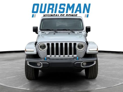 Used 2023 Jeep Wrangler Unlimited Sahara w/ Cold Weather Group image 8