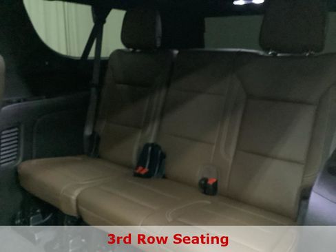 Used 2025 Chevrolet Suburban High Country AWD/4WD image 26