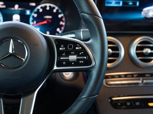 Used 2022 Mercedes-Benz GLC 300 4MATIC image 32