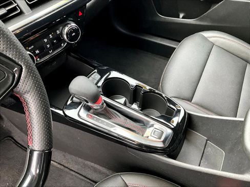 Used 2024 Chevrolet Trax RS w/ Driver Confidence Package image 20