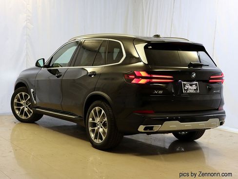 New 2026 BMW X5 xDrive40i w/ Climate Comfort Package image 9