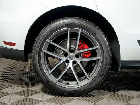 Certified 2023 Porsche Macan S image 39