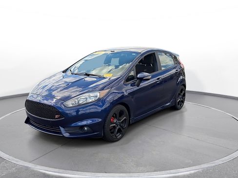 Used 2016 Ford Fiesta ST FWD image 4