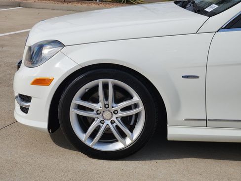 Used 2012 Mercedes-Benz C 250 Sedan image 8