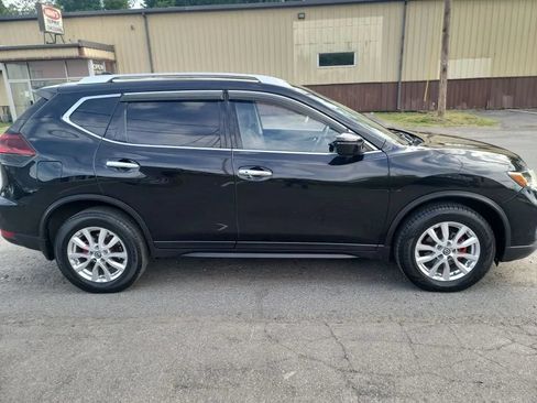 Used 2019 Nissan Rogue SV AWD/4WD image 4