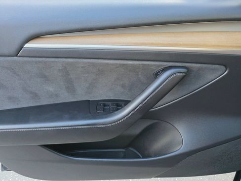 Used 2021 Tesla Model 3 Standard Range Plus RWD image 23