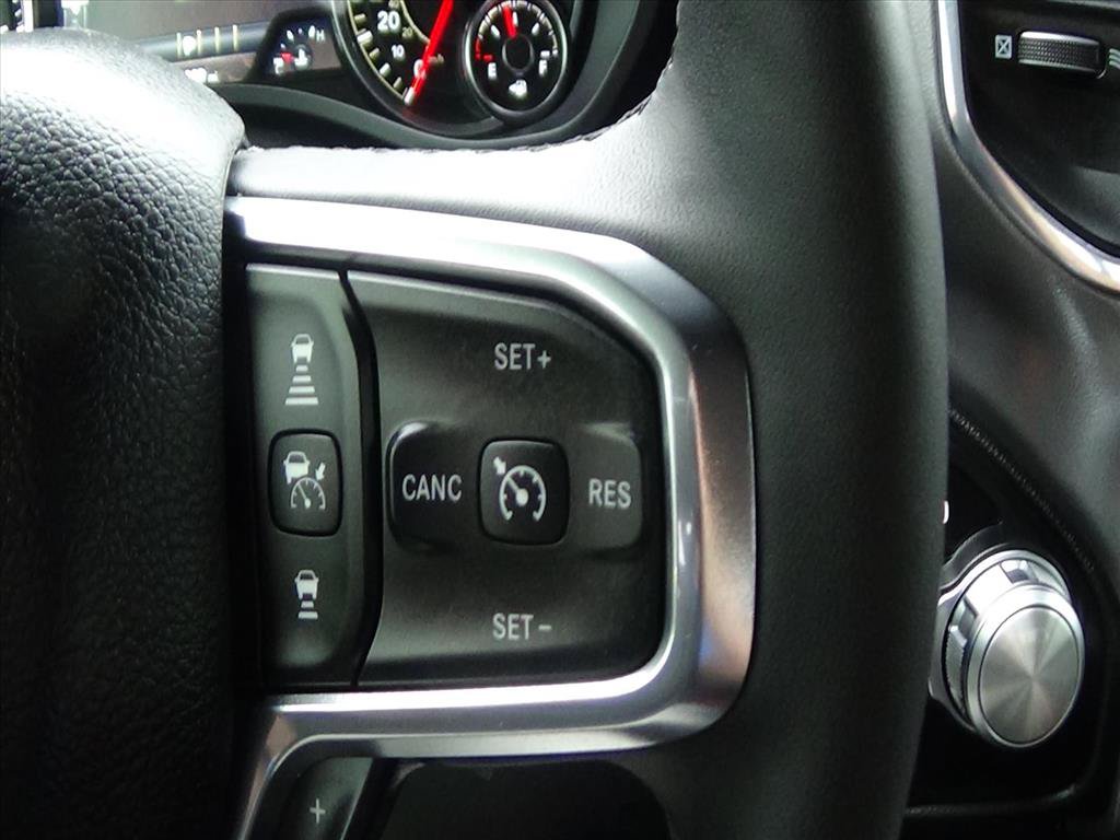 Used 2025 RAM 1500 Laramie AWD/4WD image 23