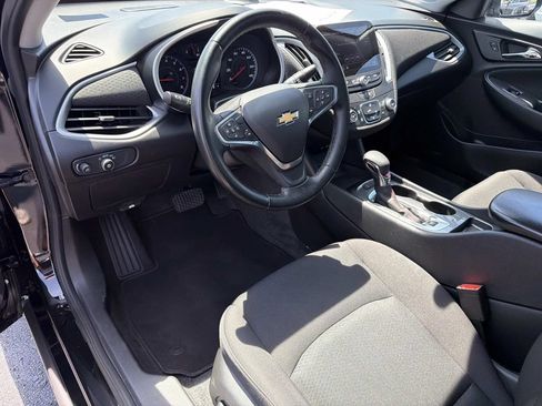 Used 2024 Chevrolet Malibu RS FWD image 23