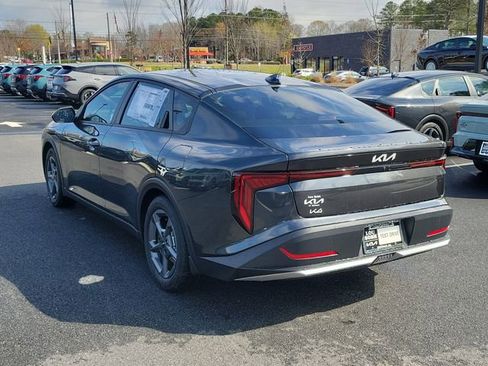 New 2026 Kia K4 LXS image 6