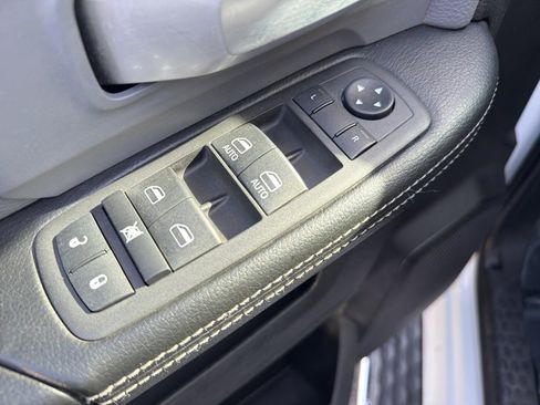 Used 2022 RAM 3500 Big Horn image 14