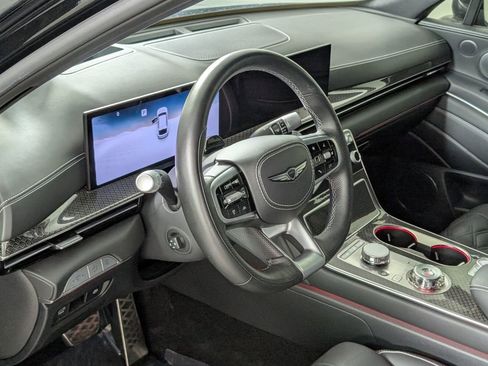 Used 2025 Genesis GV80 3.5T e-SC image 14