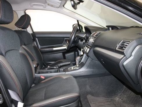 Used 2017 Subaru Crosstrek 2.0i Premium w/ Popular Package #2 AWD/4WD image 8