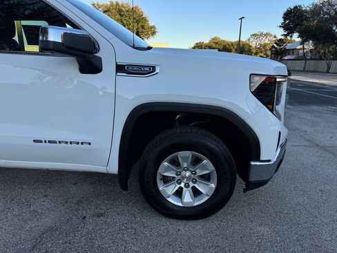 Used 2024 GMC Sierra 1500 SLE image 13