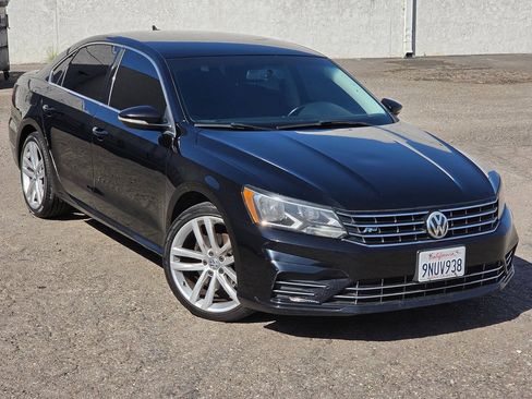 Used 2017 Volkswagen Passat 1.8T R-Line FWD image 3