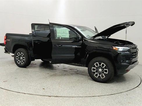 New 2026 Chevrolet Colorado Z71 w/ Technology Package AWD/4WD image 9