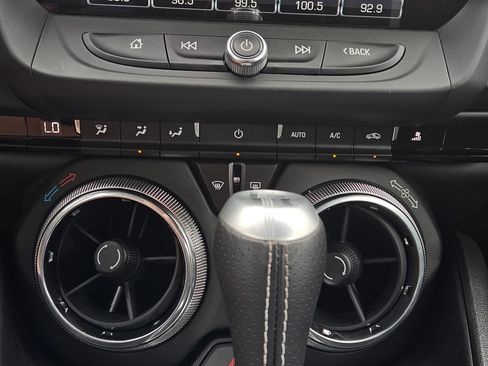 Used 2018 Chevrolet Camaro SS RWD image 21