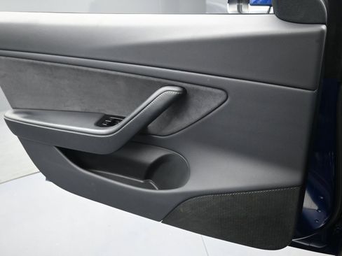 Used 2017 Tesla Model 3 Long Range image 25