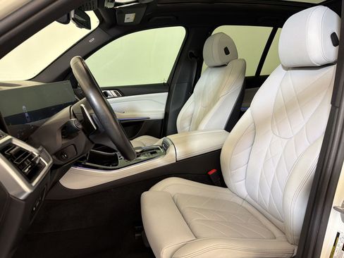 Used 2024 BMW X5 sDrive40i w/ M Sport Package RWD image 5
