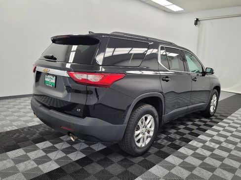 Used 2021 Chevrolet Traverse LT FWD image 9