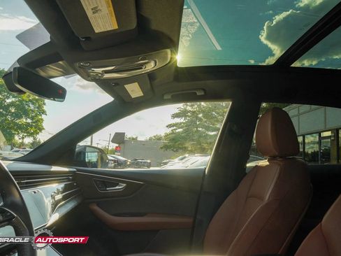 Used 2019 Audi Q8 Premium Plus w/ Premium Plus image 20