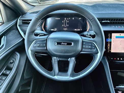New 2026 Jeep Grand Cherokee L 4WD image 11