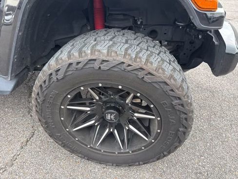 Used 2021 Jeep Wrangler Unlimited Sahara image 6