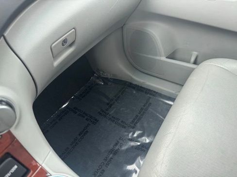 Used 2012 Toyota Highlander Limited w/ Tow Pkg image 21